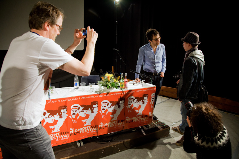 Atom Egoyan tapaa yleis&ouml;&auml; aamukeskustelun j&auml;lkeen