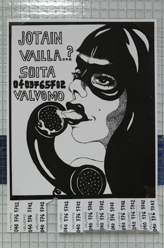 Valvomo odottaa soittoasi