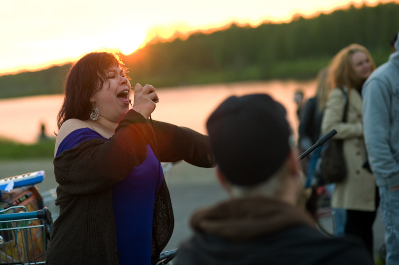 Lauantaiyön rantajuhlat